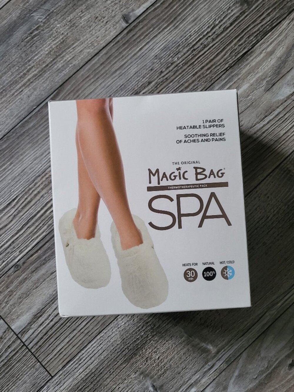 NEW Magic Bag SPA Ivory Plush Heatable Slippers Hot Cold M/L Size 8-9